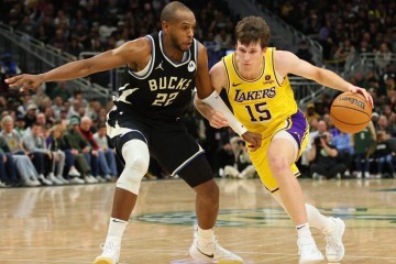 开云体育下载-湖人迎补强良机！曝3届全明星或被买断，湖人成头号下家